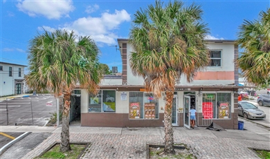 1805 N Tamarind Avenue WEST PALM BEACH, FL 33407 , Mangonia Park Florida                                                                                              33407